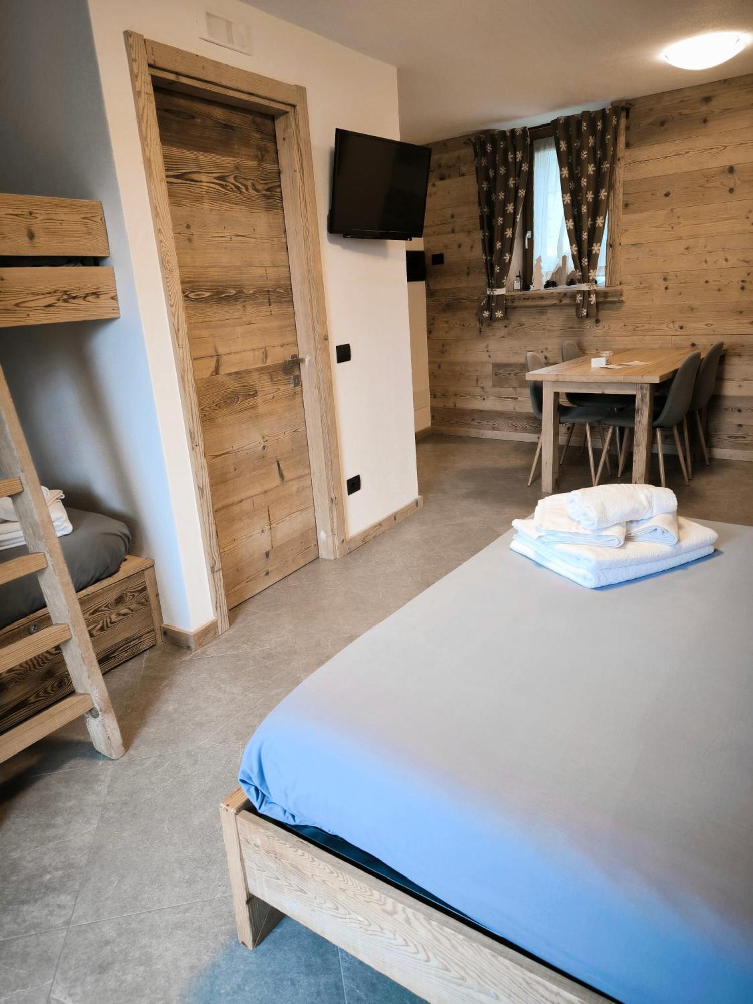 Atelier Della Montagna Bed & Breakfast Zambla Alta Exterior photo